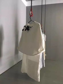 織夢(mèng)申城 中國(guó)美術(shù)學(xué)院上海設(shè)計(jì)學(xué)院時(shí)尚產(chǎn)品設(shè)計(jì)系2017屆服裝與服飾設(shè)計(jì)專(zhuān)業(yè)畢業(yè)設(shè)計(jì)展紀(jì)實(shí)